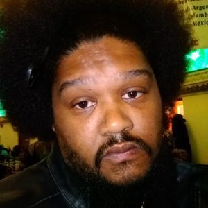 Meet your Posher, Lewis